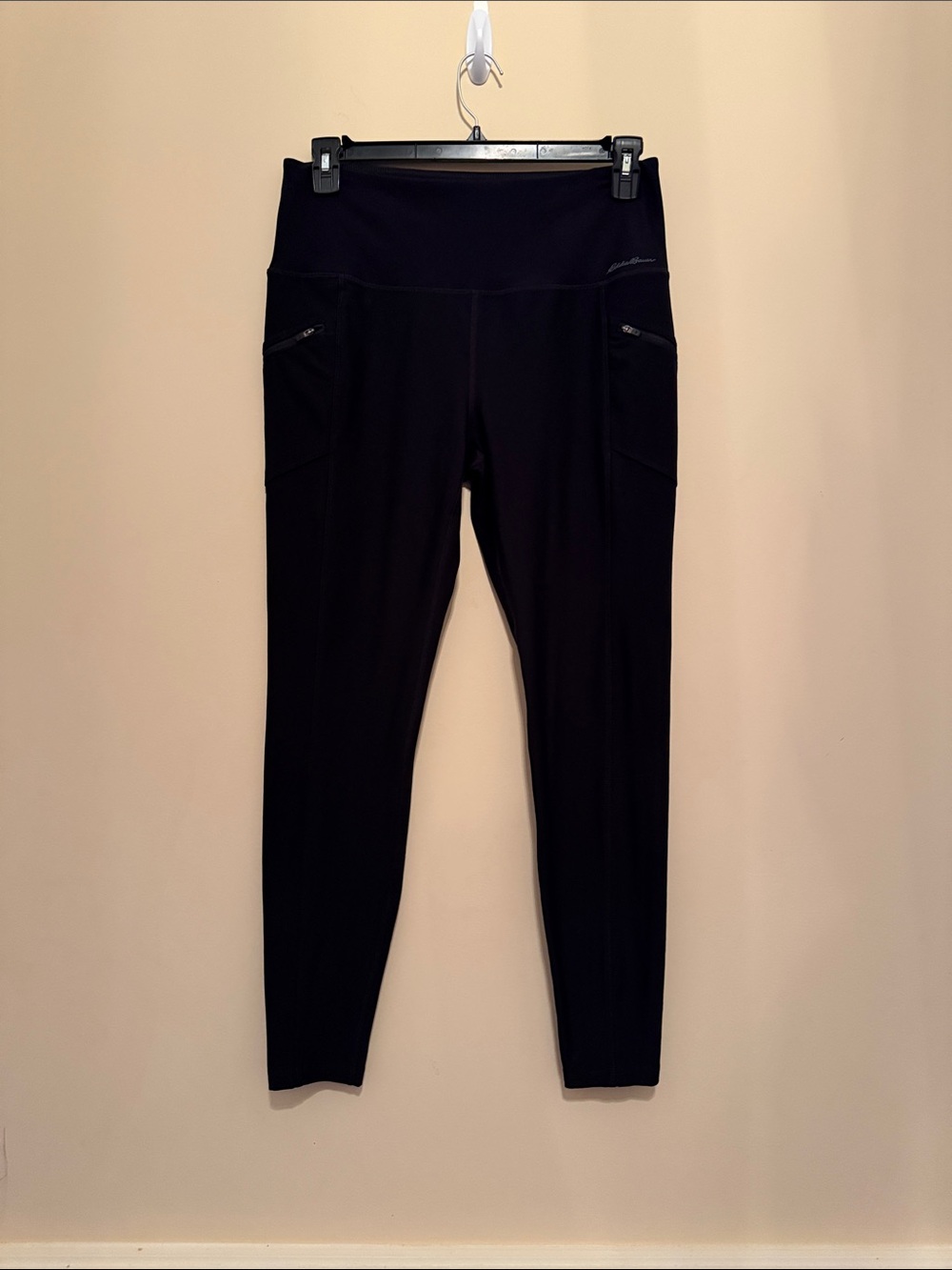 Eddie Bauer Black High-Rise Performance Leggings‎ with Zip Pockets Size Large